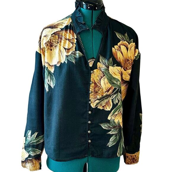 Pilcro Tavi Button-Down Floral Blouse Black Tan Yellow Size MP (Anthropologie) - Picture 4 of 7